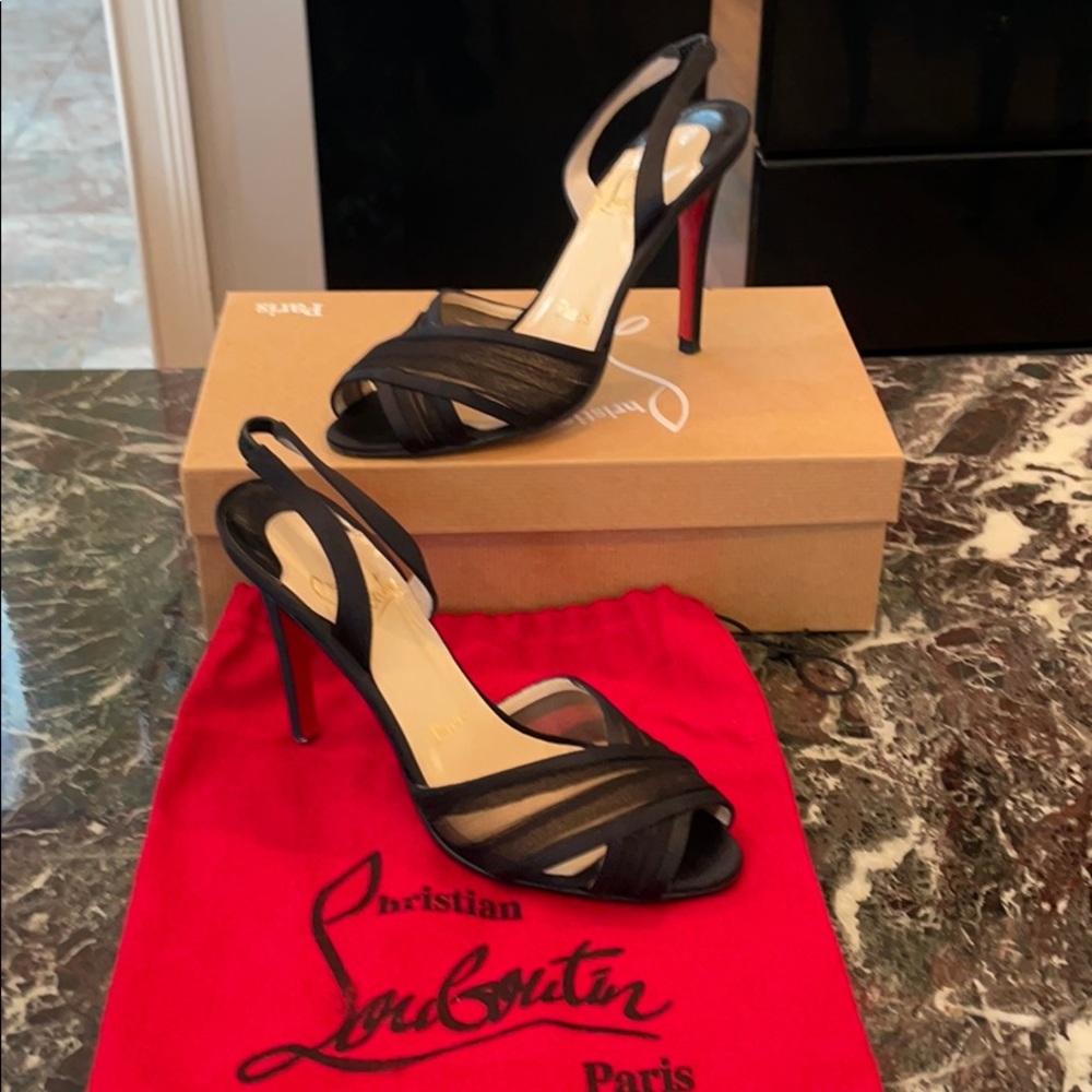 SALE 💃🏼Christian Louboutin👠👑